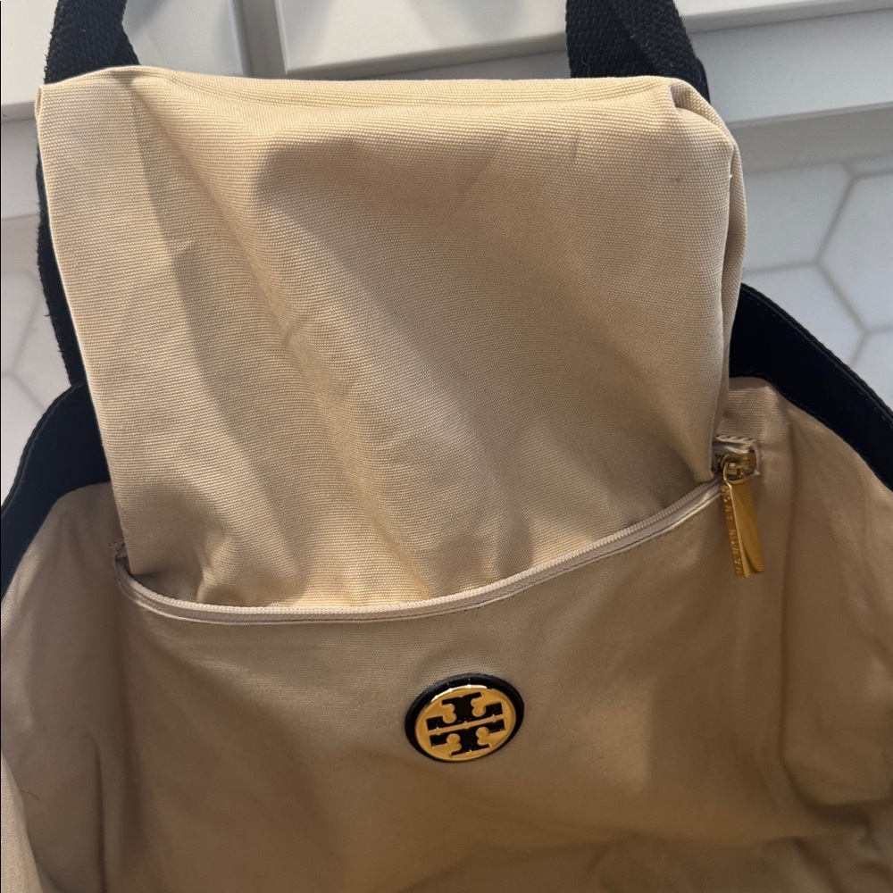 Tory Burch Black Tote Bag - Picture 7 of 11